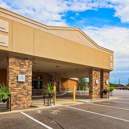 Crossroads Hotel & Event Center Fort Dodge Buitenkant foto